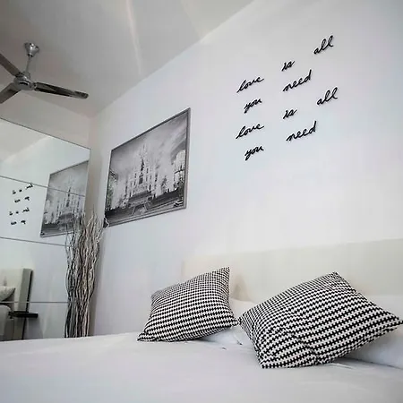 Hemeras Boutique House Duomo 12 Hotel 4*